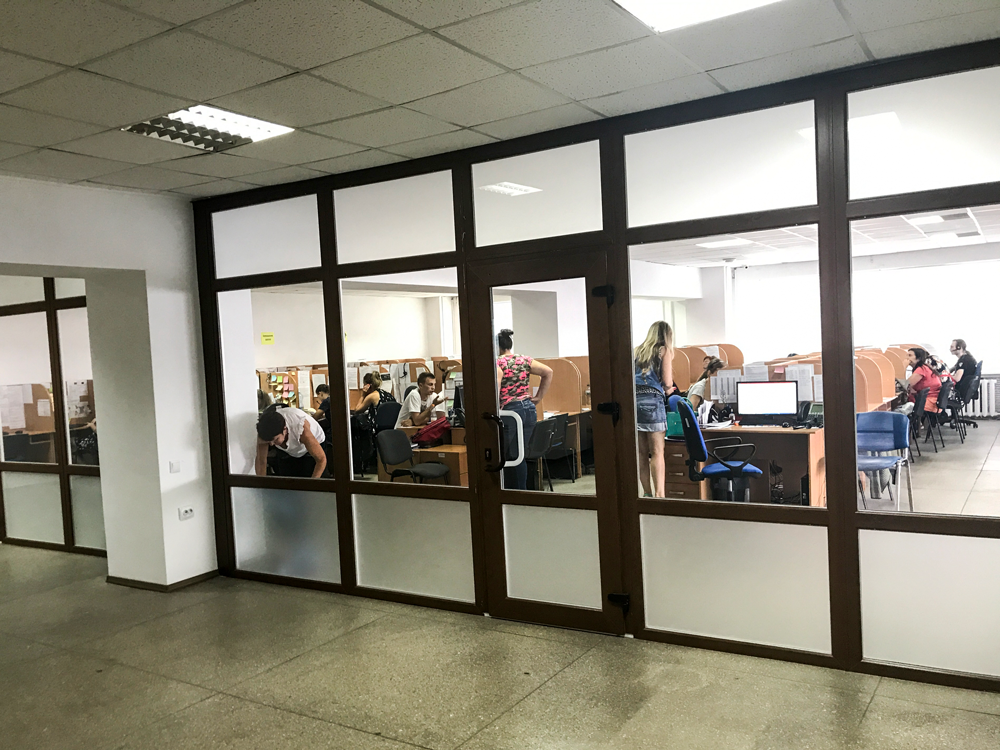 Одна з робочих зон офісу