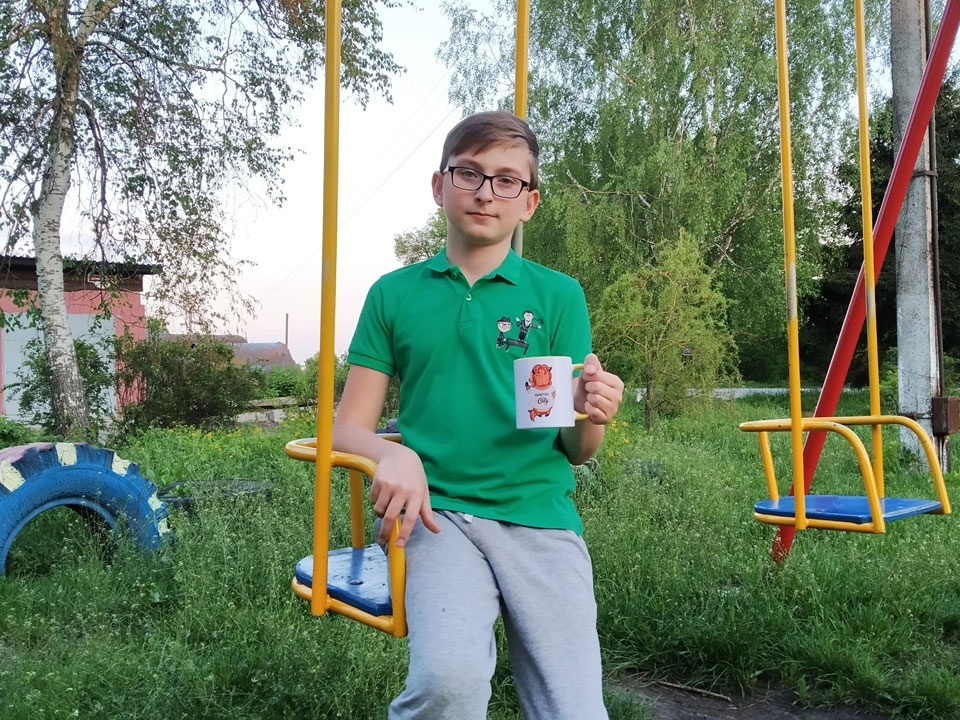Артем, брат Альони Шарій