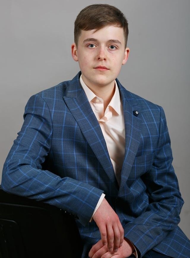 Руслан Болобон