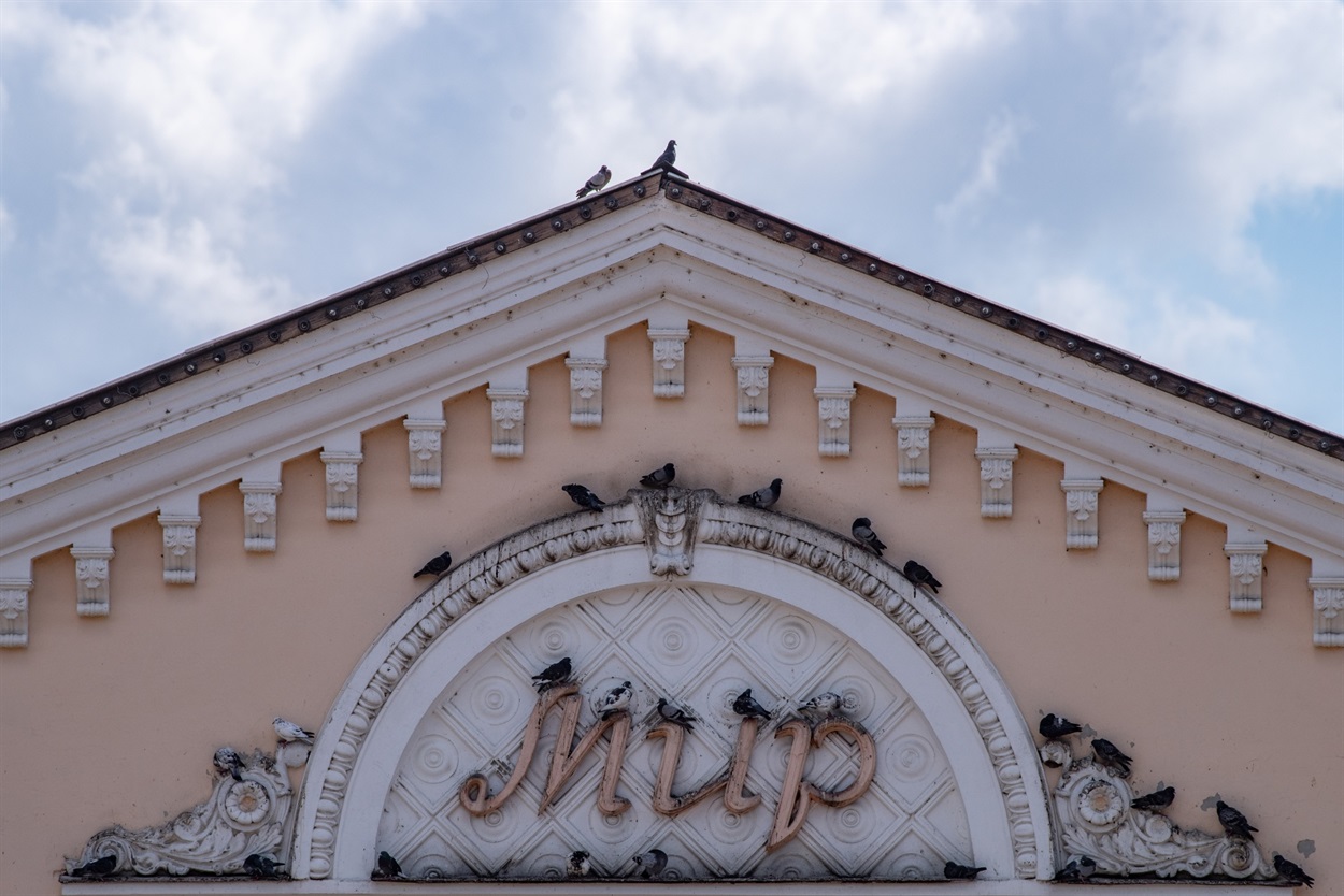Центральна точка міста, яка об'єднує містян, жителів довколишніх сіл і міст