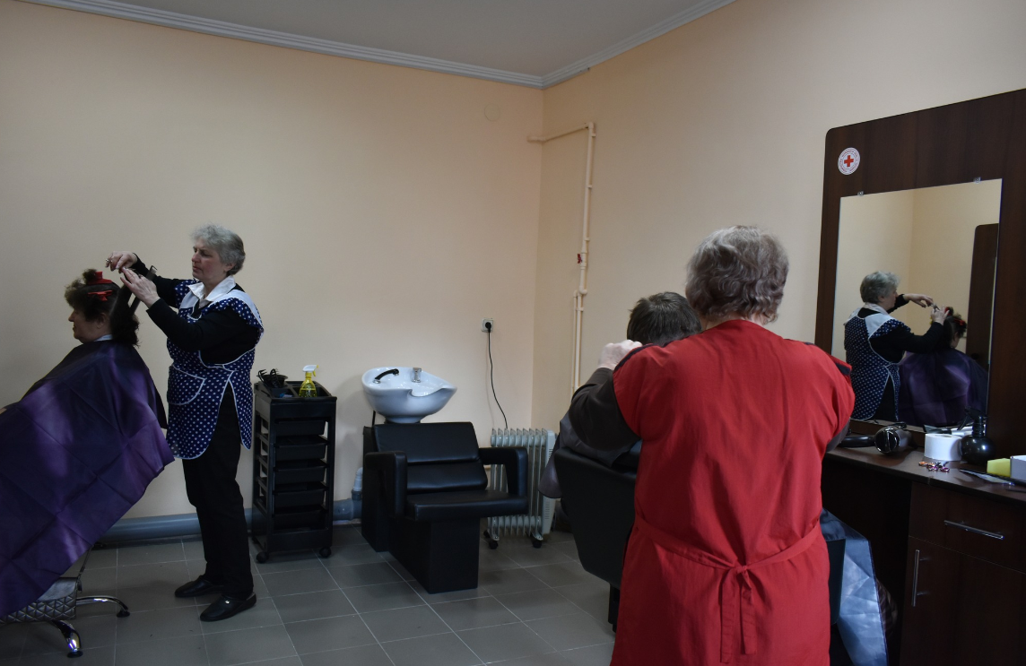 Перші клієнти соціальної перукарні